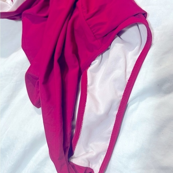 Cabana Beach One-Piece Swim Ruched Flattering Fuscia Pink Summer Vacay Pool Sz L - Picture 4 of 4